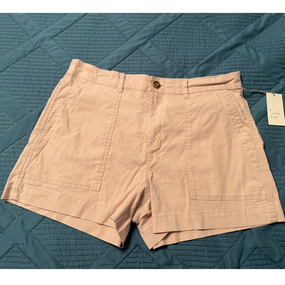 a new day Size 16 Cargo Shorts NWT
